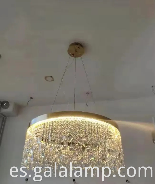 Luz colgante de cristal de oro de oro para bodas elegantes